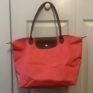 Longchamp Le Pliage large pink tote